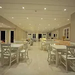 Hotel Agios Nikitas 2*
