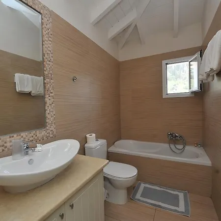 Hotel Agios Nikitas Hotel 2*