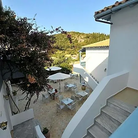 Hotel Agios Nikitas