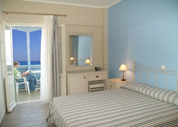 Hotel Agios Nikitas 2*